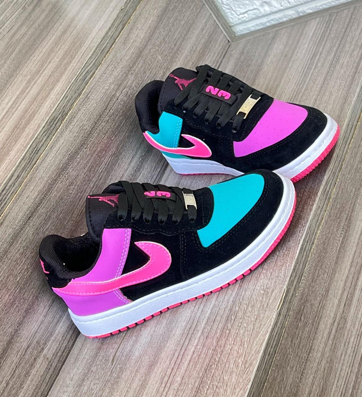 Tenis Nike Force One Dama - Image 4